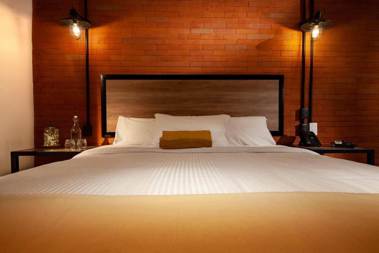 Brök Hotel *